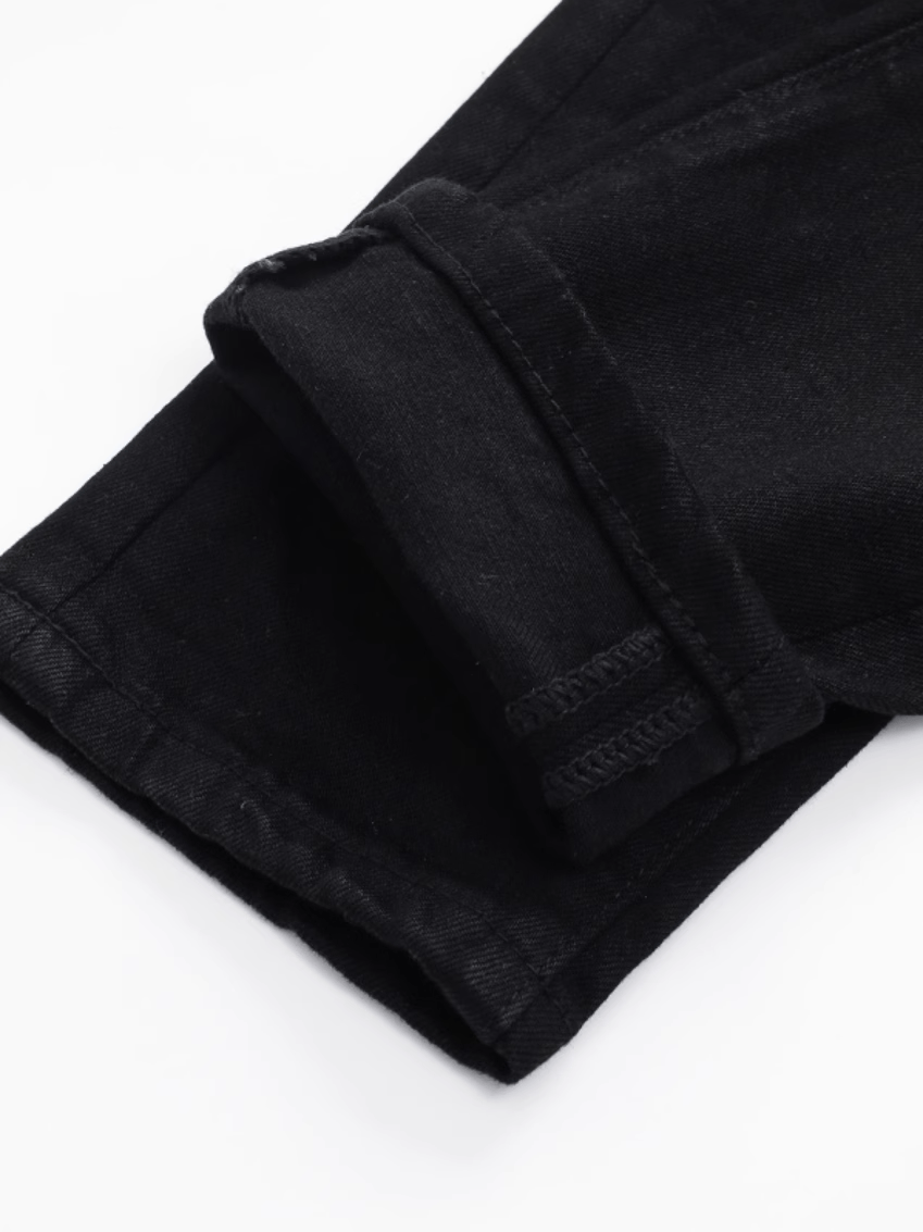 Black Classic Jeans